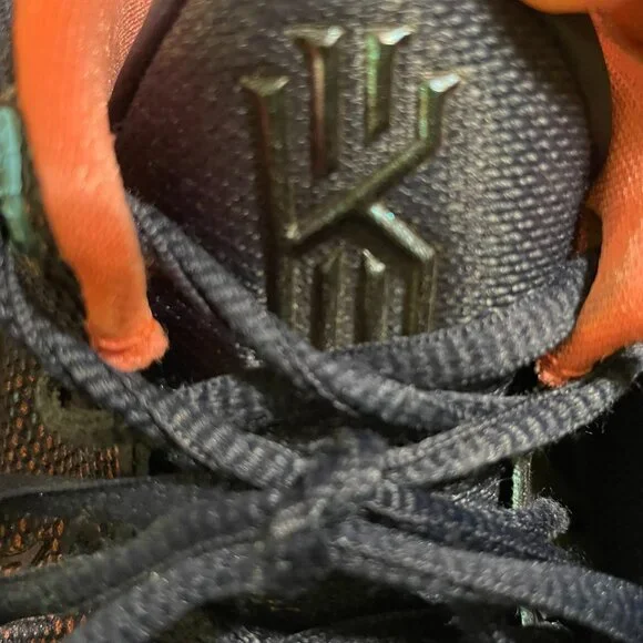 Nike Kyrie 7 Midnight Navy Basketball Shoes Sneakers Neon 🏀 Men's Size 9- used - Picture 13 of 16